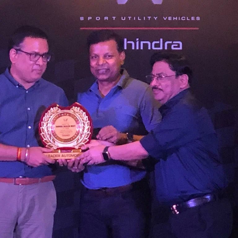 Leader Automobiles tweet media
