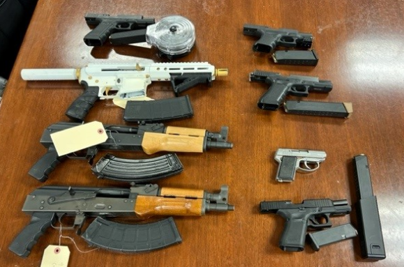FBILittleRock's tweet photo. Our #GETROCK Task Force investigates dangerous #Arkansas gangs and violent drug traffickers every day.
During last week's operation, #FBI GETROCK seized nearly $30,000 in illicit cash, drugs, and these guns from #LittleRock gang members... all in less than 4 hours. #ARnews https://t.co/Q3haihIjD4