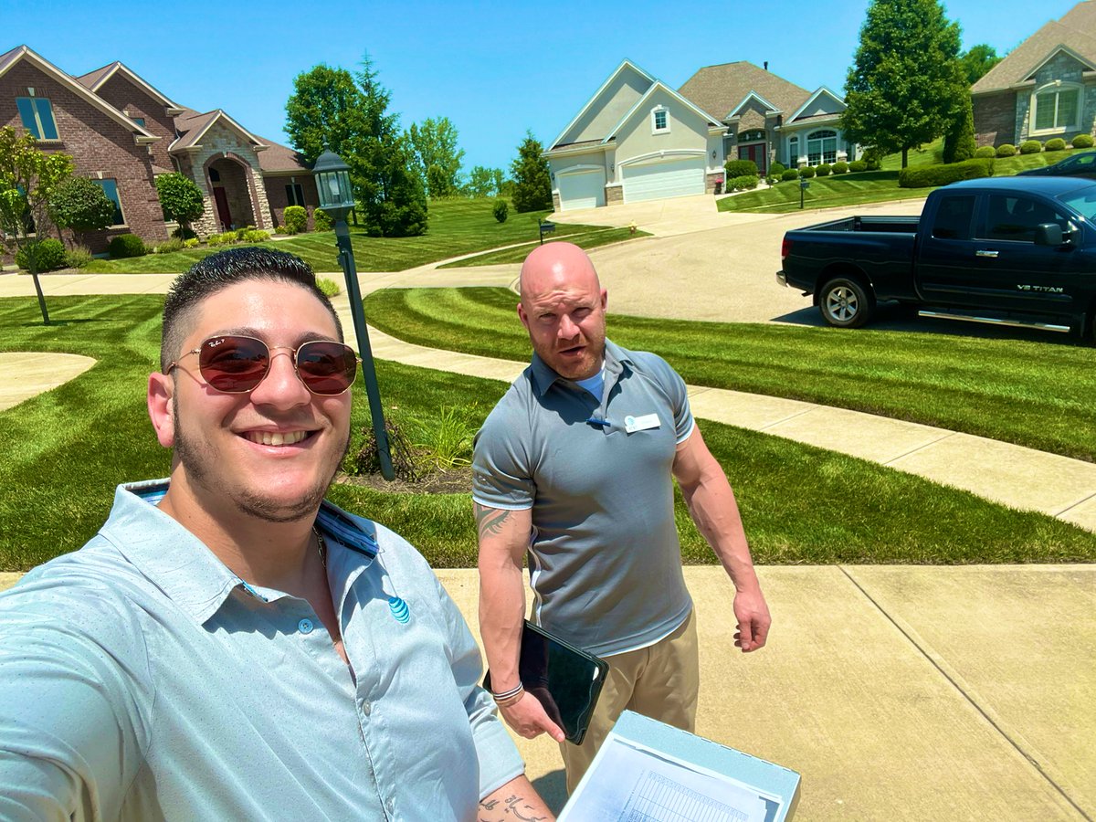mark_G007's tweet photo. Out there hitting those fiber #lifeatatt #unstOHPAble https://t.co/s0cxKYoJjz