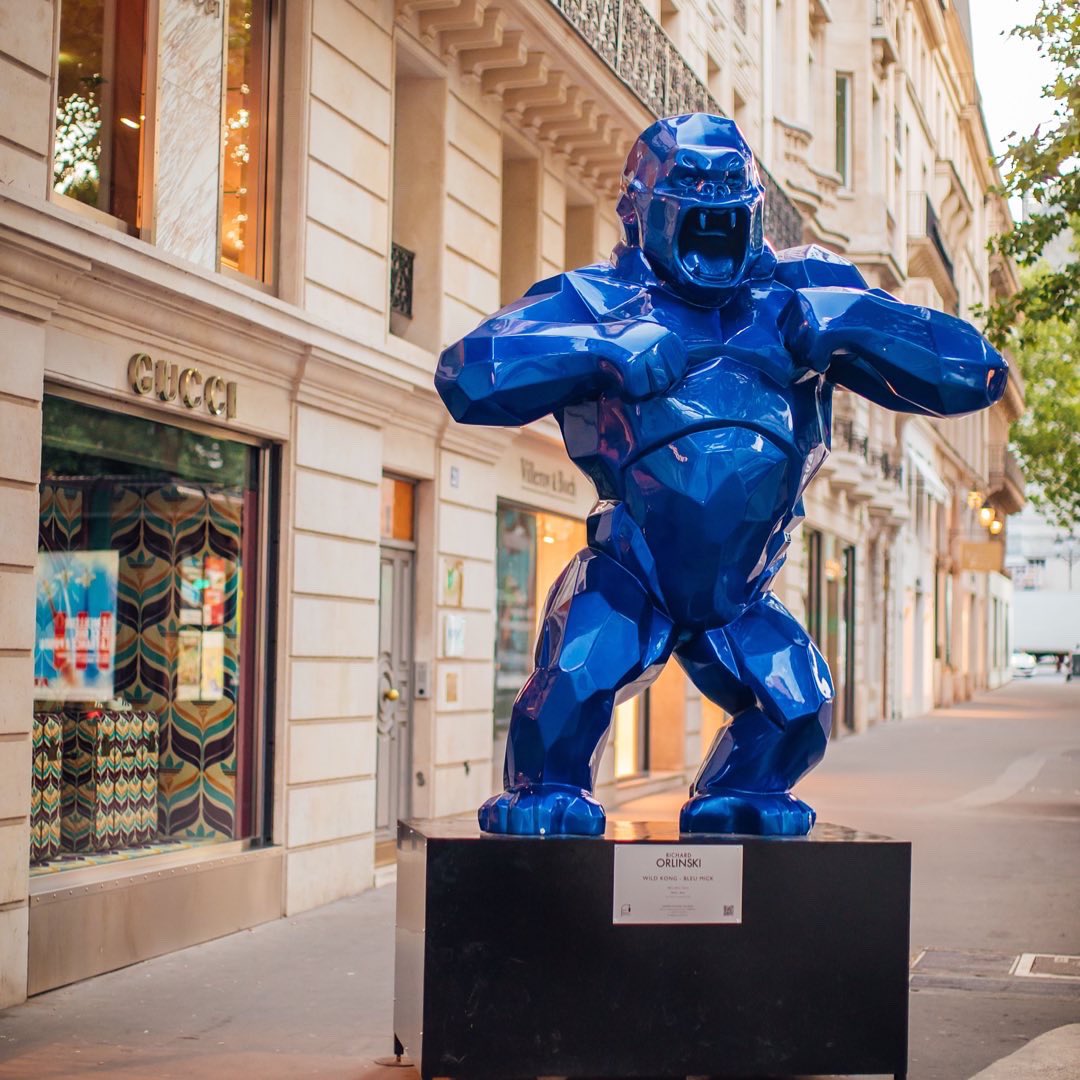 RichardOrlinski's tweet photo. Somewhere in Paris… ✨🔥

#richardorlinski #orlinski #exhibition #paris #artwork #artist https://t.co/SAE1ps4B5O
