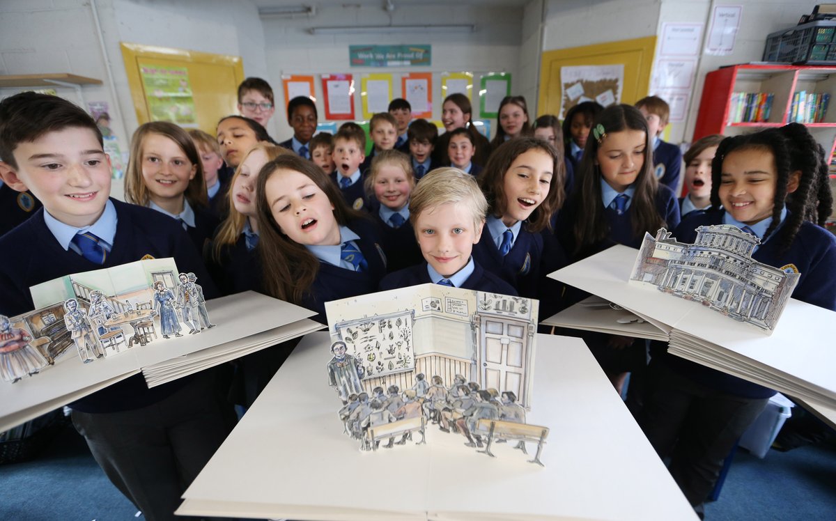 DublinGazette's tweet photo. ✍👒 We hope everybody is looking forward to
#Bloomsday2022 Darren, Aoibheann, Frankie & Matthew are summoning the Joycean spirit with @Branarteatar's exciting new pop-up book!🎭
👀📸⤵️ Some fab pics courtesy of Sasko Lazarov!
#Ulysses #JamesJoyce #childrenslit #Branar https://t.co/y2ylbOVtIK