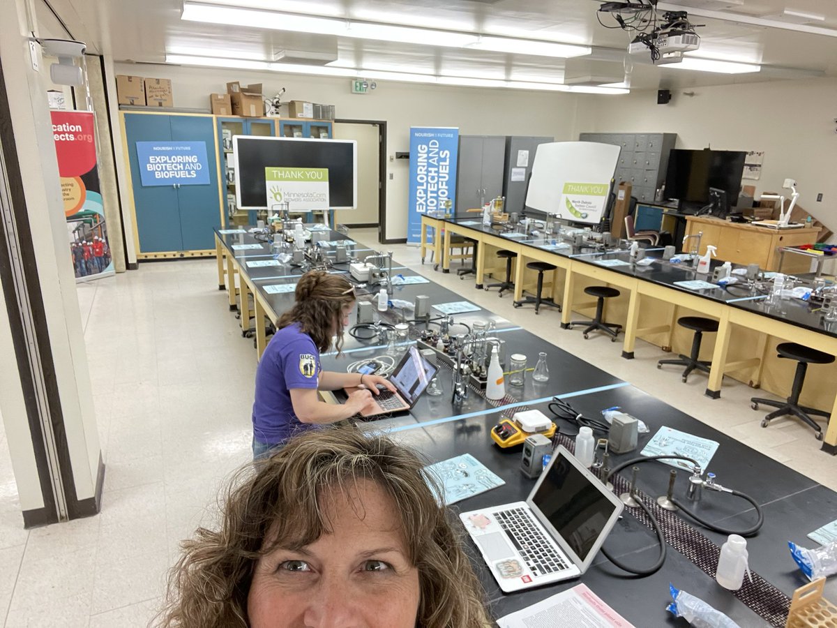 SandersGISA's tweet photo. Happy Wednesday Wednesday Wednesday…prepping for Exploring Biotech & Biofuels workshop tomorrow in Fargo ND! #EBAB-ND @NourishFuture @NDSoybean @mncorn @ndcorn @educationproj https://t.co/KWytYy031M