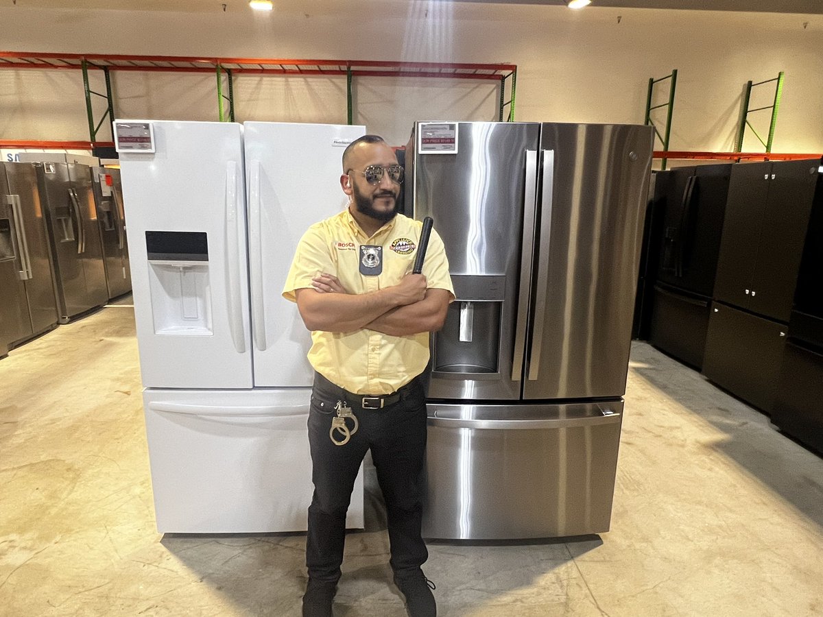 JohnsAppliances's tweet photo. John’s Appliance: Where high prices are illegal! 👮‍♂️ https://t.co/DLnwLPGr70