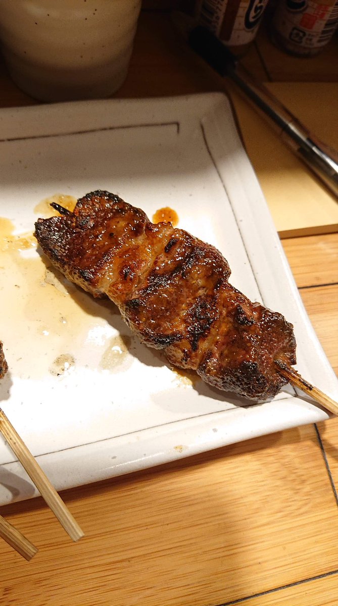 adaryt's tweet photo. 先日食べた気になっていたお店の「きくあぶら」悦かった！
久々にやきとんブームが来そうだ。 https://t.co/ahNIBJXNDm