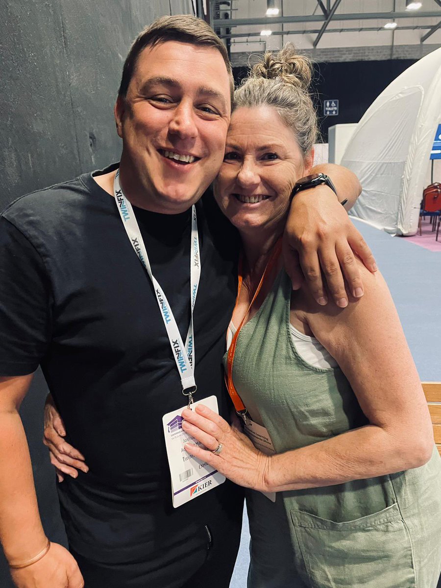 Twinfix Canopies & Roof Glazing tweet media