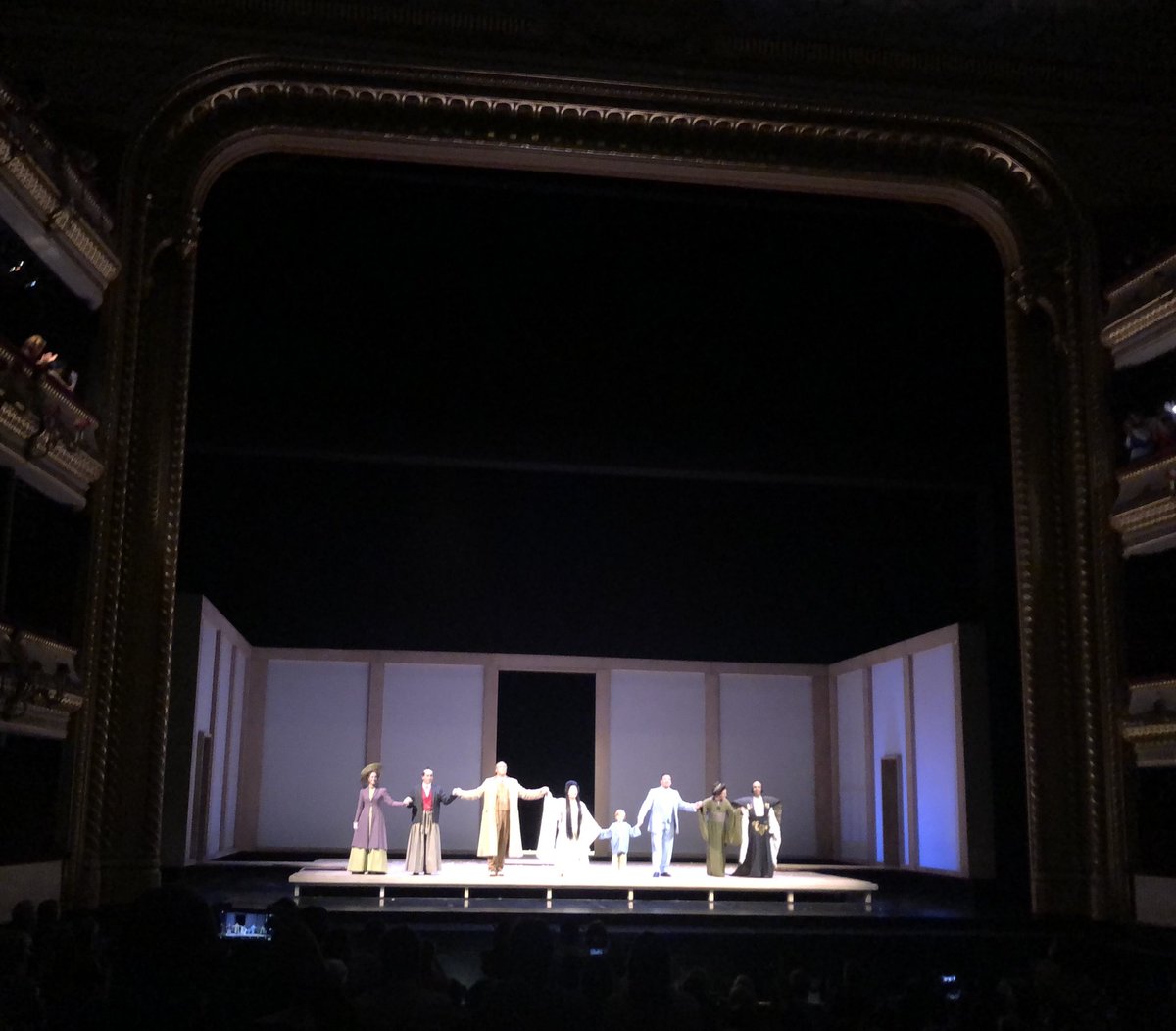 raymondyiu's tweet photo. Triggered by my comments on a post with #Yellowfacing from its previous revival of #MadamaButterfly, @RoyalOperaHouse addressed the issues proactively. Good to see new revival approaches Japanese culture in more respectable ways, tackling the intrinsic Orientalism of the work. https://t.co/2TMbGuyq2B