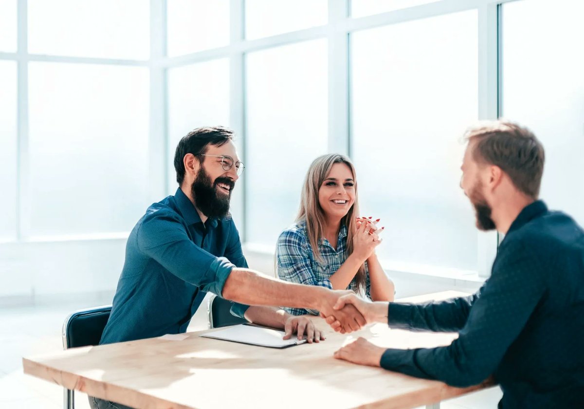 UseTalentroo's tweet photo. What is Employer of Record (EOR)? ๐
- Want to expand your business globally?
- Need access to incredible remote talent?
- Need somebody to manage payroll and all HR processes?
Find out how: https://t.co/PqUSLFoSRE
#EOR #EmployerOfRecord #OutsourcingServices #Talentroo #HR https://t.co/Ohfosd9QZN