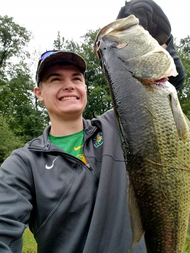 GaylordMichigan's tweet photo. Attention #AllOutdoors anglers! #NationalGoFishingDay is almost here! While we won’t give away anyone’s honey spot, we’ve got 5 things you need to know about fishing in #GaylordMichigan. 🎣

Cast your line here: https://t.co/JRkyDkQpRp https://t.co/LpH8dRL0I8