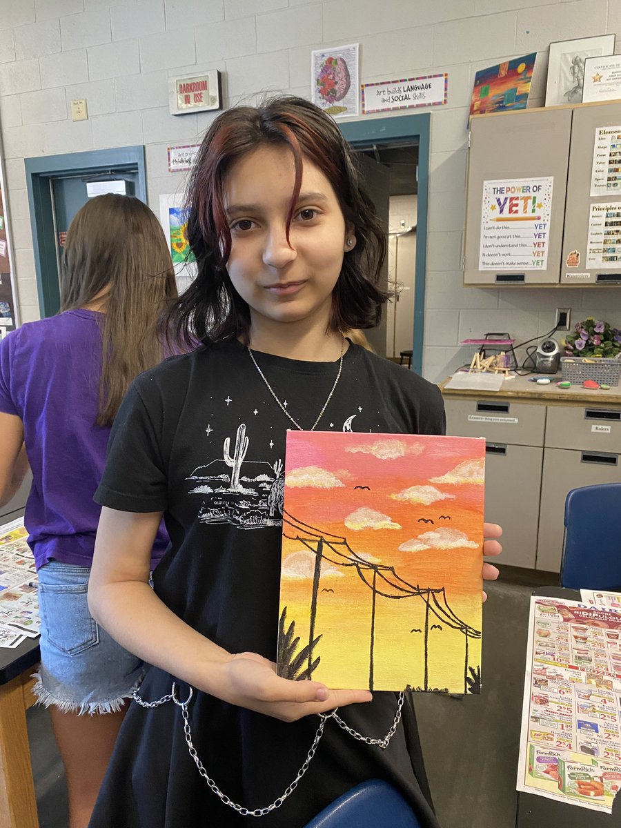 MMHS Art & NAHS with Mrs. Des. tweet media