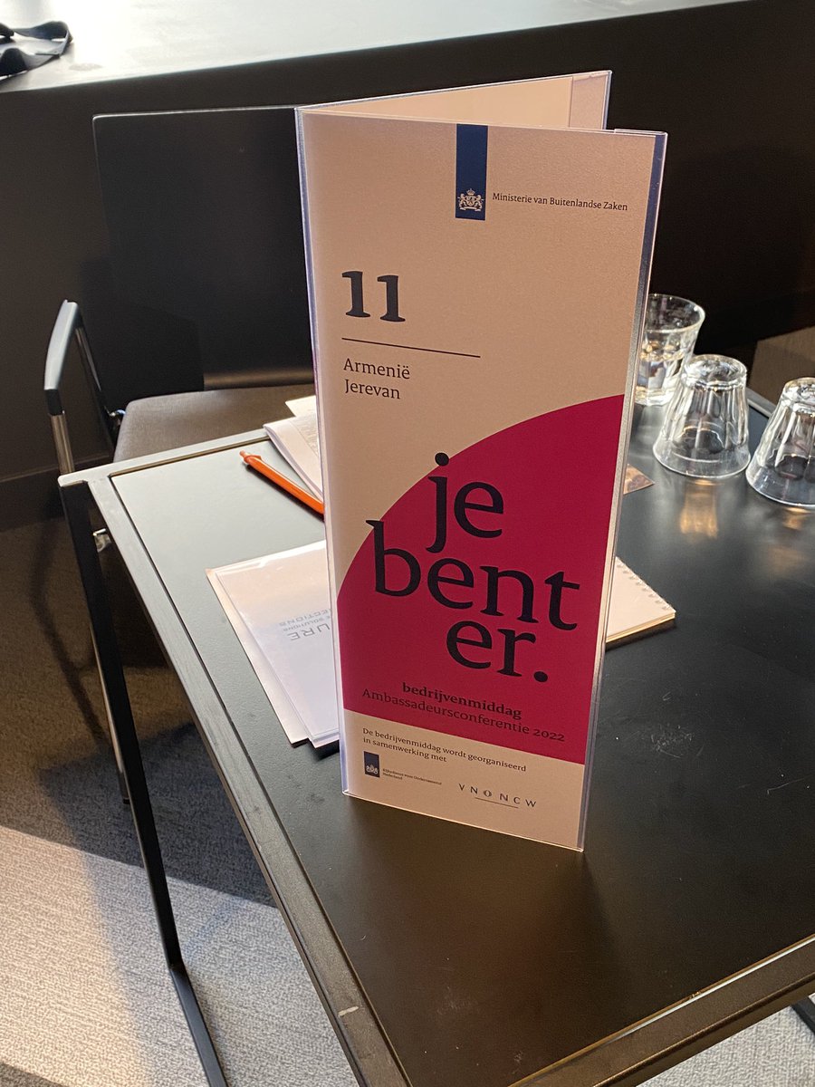 NicoSchermers's tweet photo. #bedrijvenmiddag tijdens #AmbassadeursConferentie2022 : #speeddaten met π³π± bedrijfsleven, voor het eerst met π¦π² erbij! https://t.co/Qg60yqxLqd