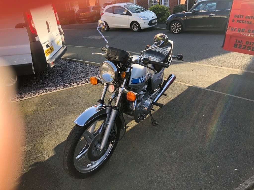 DmdBike's tweet photo. another day any superdream , nice low millage bike going up for sale https://t.co/cP19nmIxTw