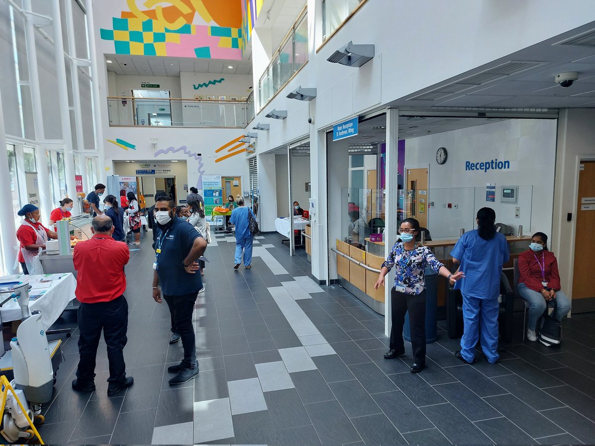 P_e_t_r_a____'s tweet photo. What a lovely event @NewhamHospital  #HealthEFMDay today.
We are very fortunate to have you all, such a big credit to our hospital. I can't thank you all enough for the good days and the bad, always there when needed. The best the best the best! ☺️ https://t.co/4P3EnovT0n