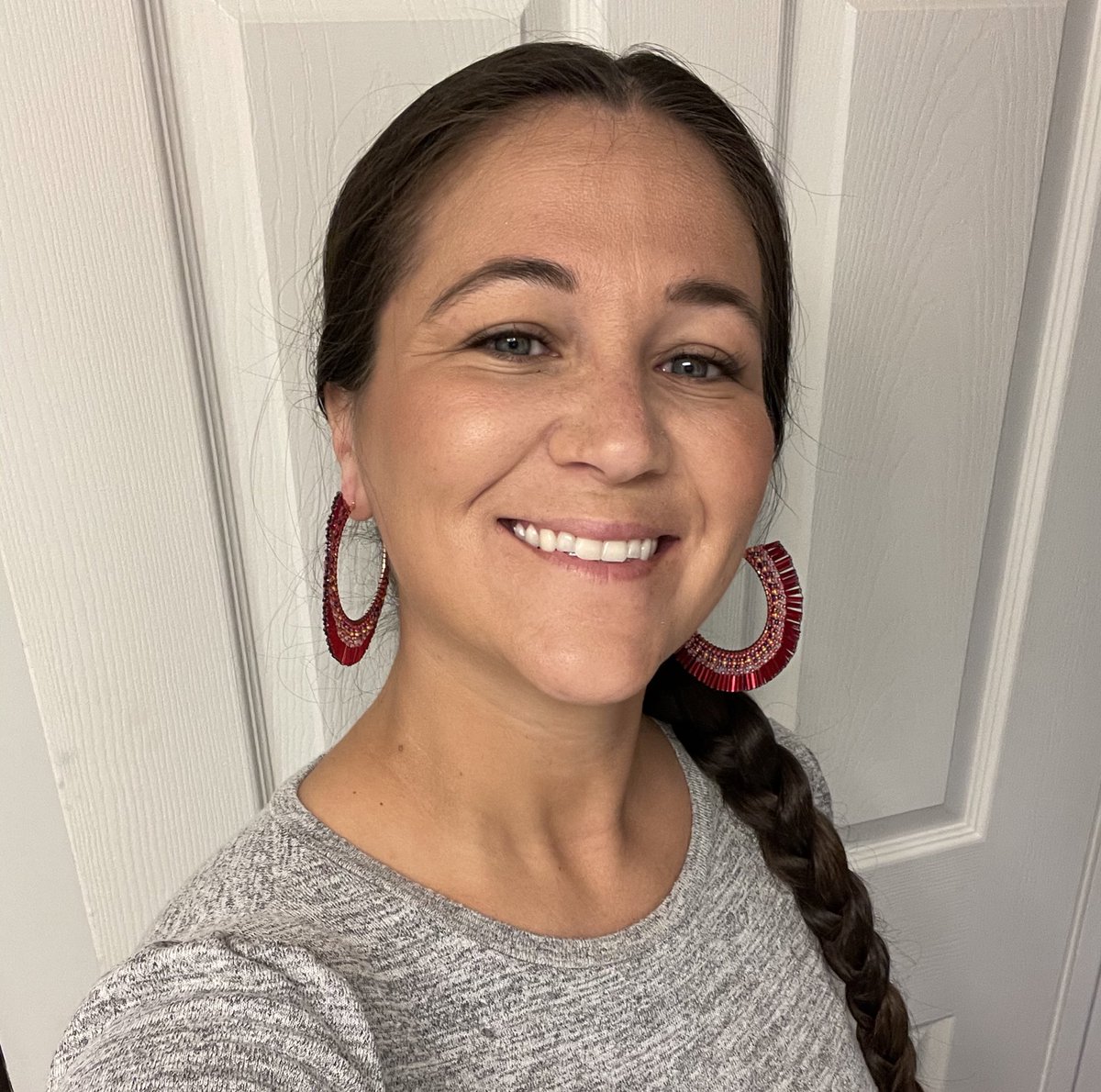 ShaniGwin's tweet photo. Earrings I commissioned from my friend @Northernism. Beader, TikTok pro, photographer, youth worker, event planner and dad - among the many other roles he holds. Thanks Arsan! 

#metispride https://t.co/aeDIc6A9Y2