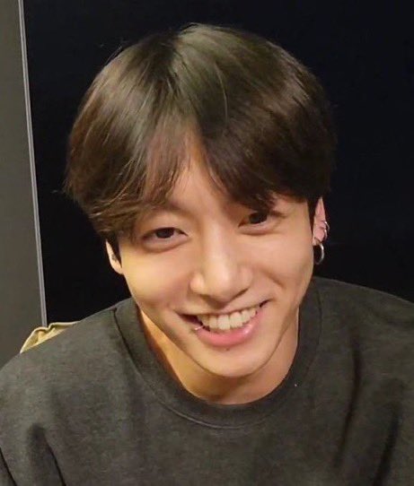 _namkoo's tweet photo. how does it feel to be the loml https://t.co/bvOpyjdcMk