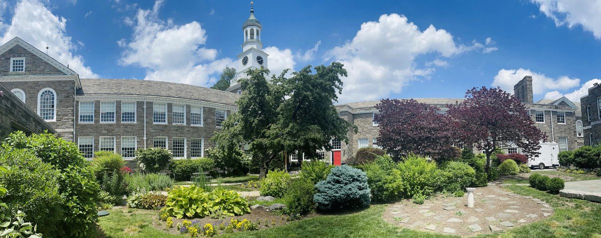 PenncharterOPC's tweet photo. The June OPC Spirit just hit inboxes!
We know PC can't give you homework anymore, but this alumni newsletter includes some OPC Summer Assignments worth completing!
https://t.co/QopYjIC7rz
#AlumniNews #OPCSpirit #OPConnect https://t.co/aawgrJy8Sz