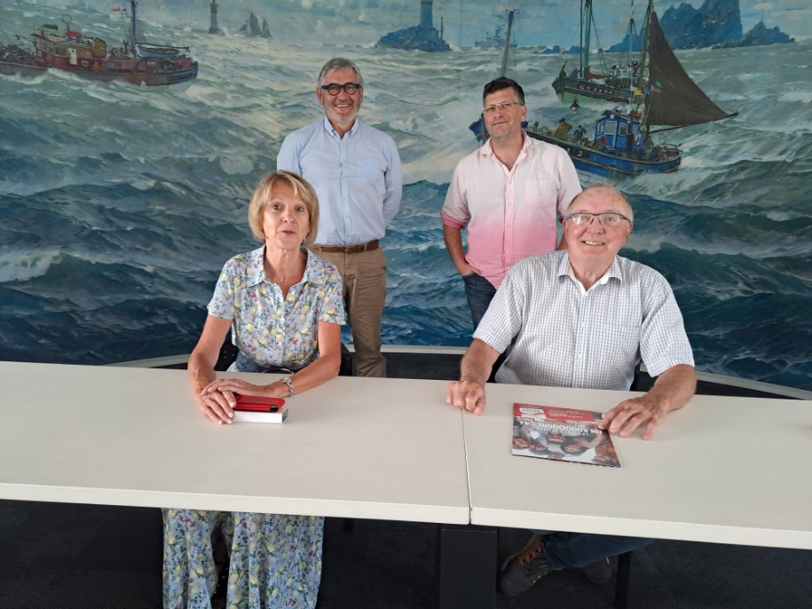 CMB DD29 Développement (@dd29devco) on Twitter photo Nous avons le plaisir de vous annoncer la poursuite de notre partenariat avec le Festival de Cornouaille.
Nous leur souhaitons des à présent une très belle édition 2022. Nous avons le plaisir de vous annoncer la poursuite de notre partenariat avec le Festival de Cornouaille.
Nous leur souhaitons des à présent une très belle édition 2022.