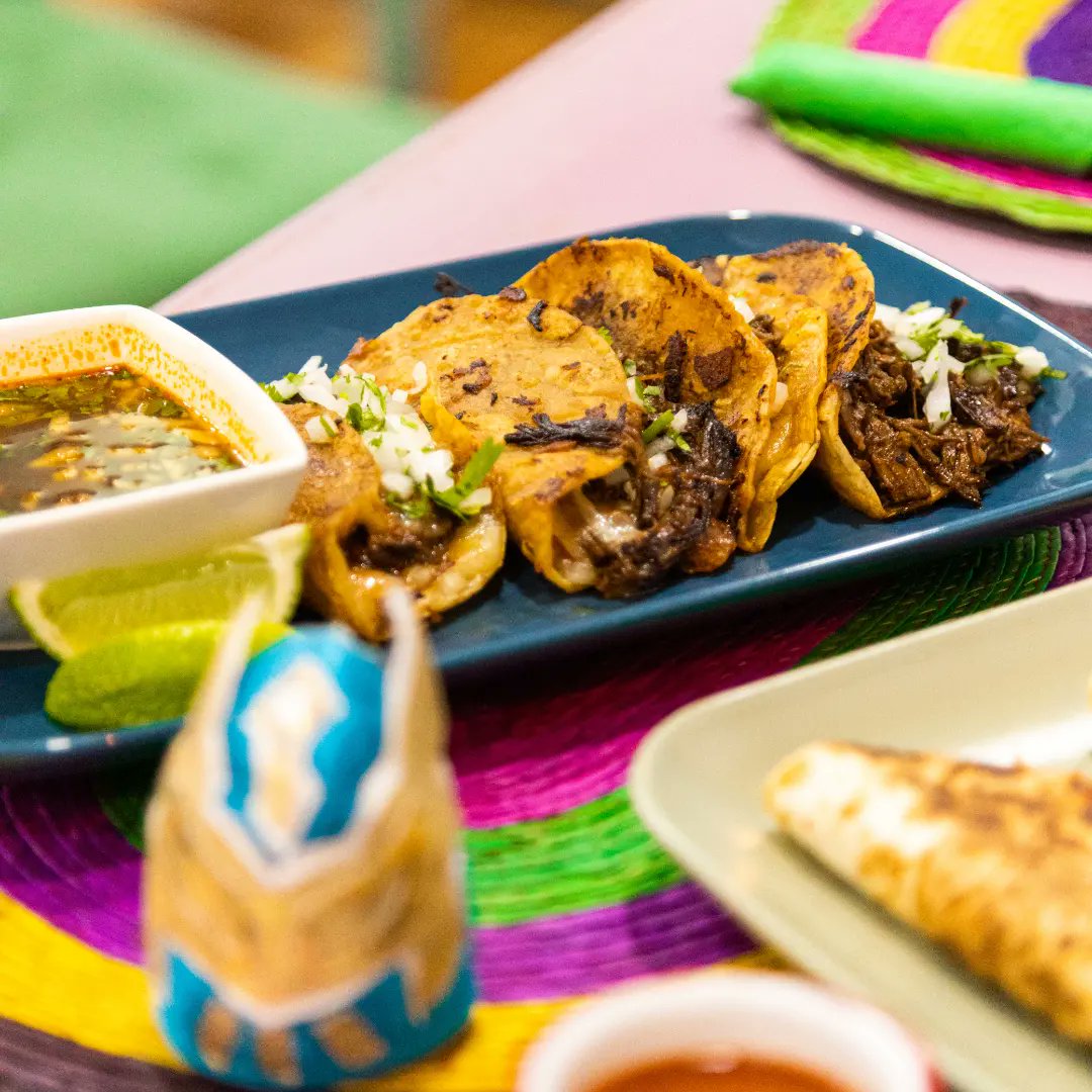 appat_app's tweet photo. 🇲🇽 De Mèxic a la taula de casa 📲 En un moment ho pots demanar a @appat_app

🌮 Et portem a casa tacos i quesadilles casolanes que ens preparen l'Ángela i el seu equipàs del Celestun de #Mataró 

🛵 Fes la teva comanda amb l'alternativa ètica i sostenible del delivery https://t.co/w3dRP7tDnF