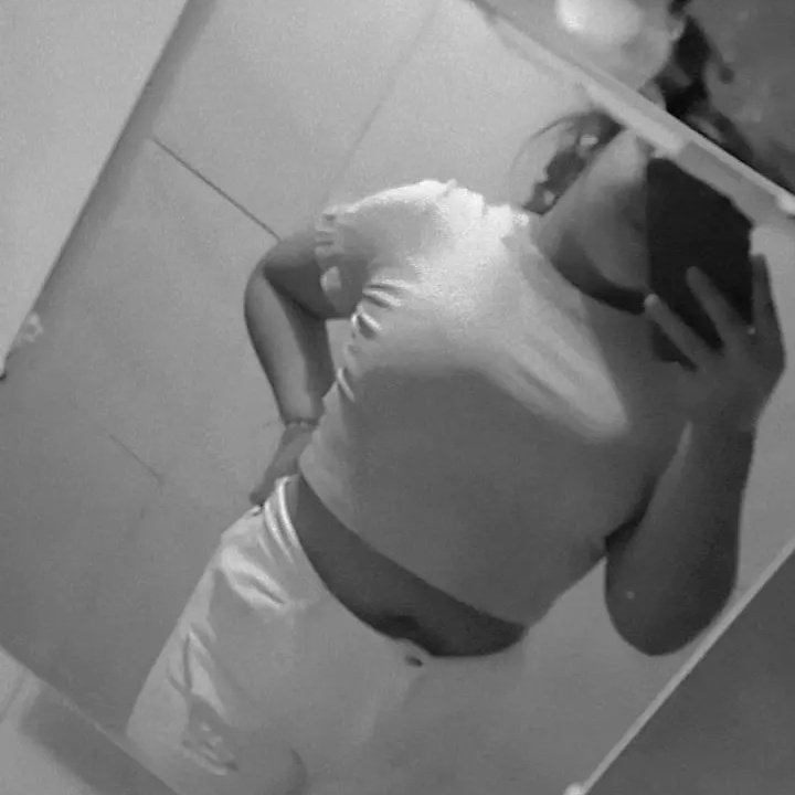 YaraRivero's tweet photo. #NuevaFotoDePerfil https://t.co/Thnj1ftBgq