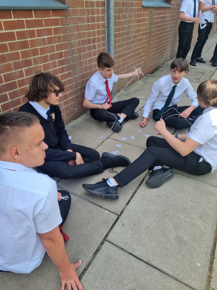 bevgrammarcs's tweet photo. A bit of outside activity today for yr 9s, learning about networks, data packets,and how they traverse across networks. Didn't quite qork as smoothly as I would have liked so yr 9s will be trying an alternative way tomorrow. https://t.co/mLjaXgTMrg