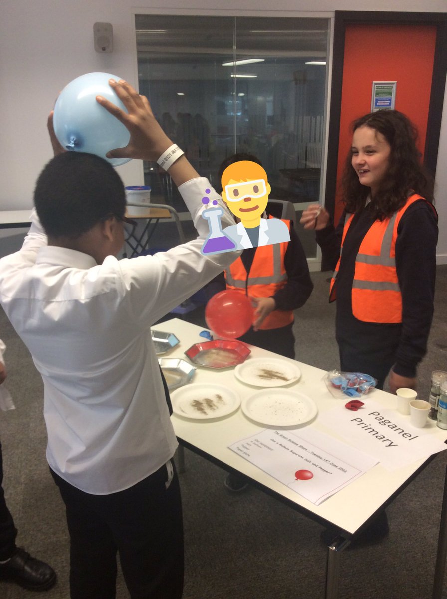 PaganelScience's tweet photo. @paganelschool had an amazing time at @GreatSciShare yesterday! 👩‍🔬👨‍🔬

Lovely to see children from different schools together sharing their scientific questions.

Thank you to @RedPSTT for organising the event and @thinktankmuseum for the awesome space show! 🚀 https://t.co/cK6bZmGk7t