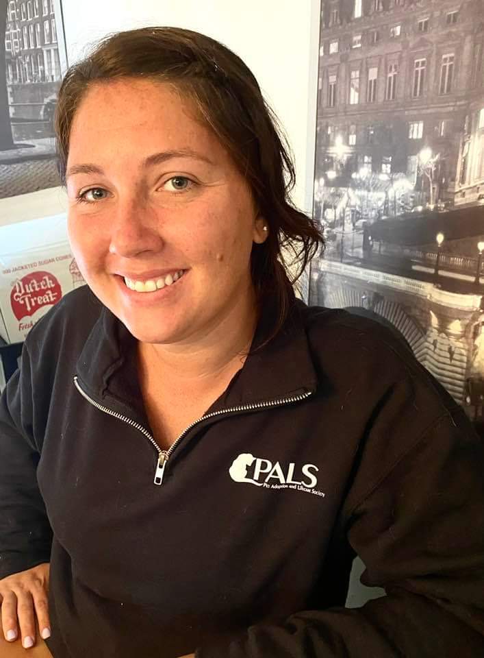 pa_pals's tweet photo. Please give a warm welcome to PALS Shelter Manager, Kirsten Braccili!
We are excited to have such an experienced and skilled team member on board and look forward to all the great things she will bring to our organization. Welcome, Kirsten!
#pals #palspets #catrescue https://t.co/VuDCTPAzb5