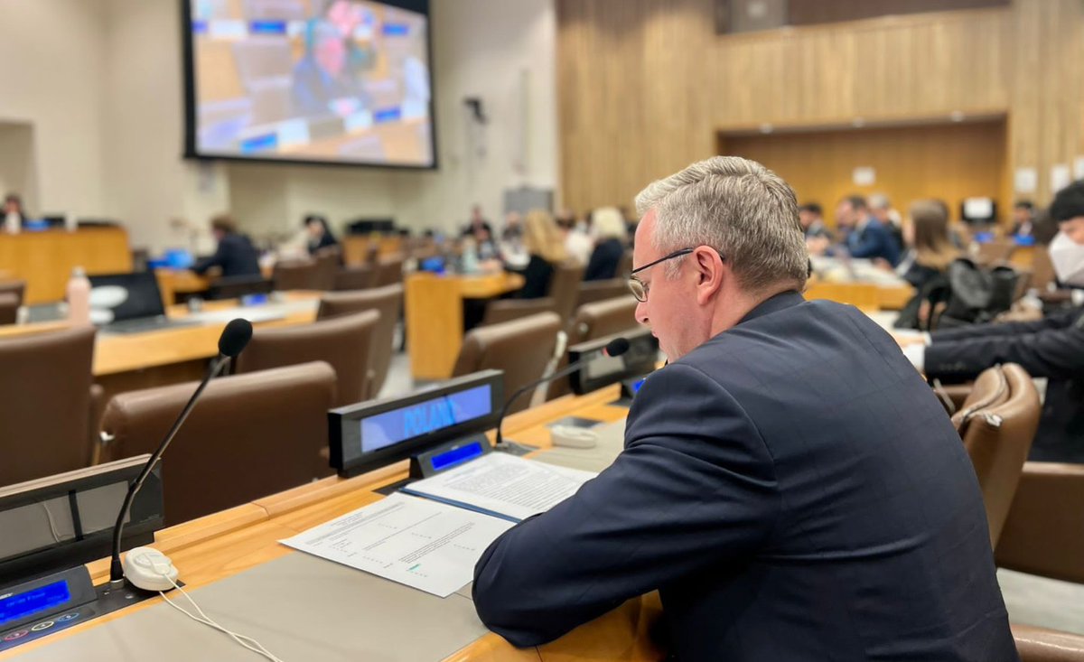 PLinUN's tweet photo. At today's @UNICEF_Board session Amb. @KSzczerski delivered a joint statement on behalf of 🇦🇺🇦🇹🇧🇪🇨🇦🇨🇿🇩🇰🇫🇮🇫🇷🇩🇪🇮🇸🇮🇪🇮🇱🇮🇹🇯🇵🇱🇻🇱🇹🇱🇺🇲🇼🇲🇽🇲🇩🇲🇨🇳🇱🇳🇿🇲🇰🇳🇴🇵🇹🇰🇷🇷🇴🇸🇰🇪🇸🇸🇪🇨🇭🇹🇳🇹🇷🇬🇧🇺🇸🇺🇦🇵🇱🇪🇺 underlining the importance of fully embedding the @UN #DevelopmentSystem reform for the achievement of #SDGs. https://t.co/OdfIzmzo7c