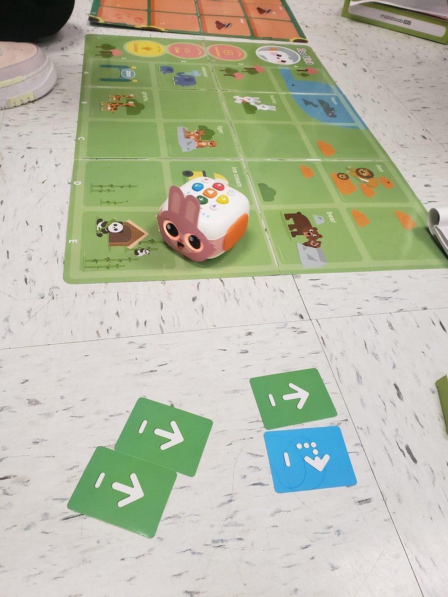 Rdene915's tweet photo. Interested in helping early learners to build #coding #STEM skills? The @Matatalab Tale-Bot Pro is a great choice! Read my post: https://t.co/MYD6btpriA… #education #edtech #MatatalabReviews #handsoncoding #earlycoding #STEMReviews
 #stemforkids #innedco2022 https://t.co/jCKPdiXUyU
