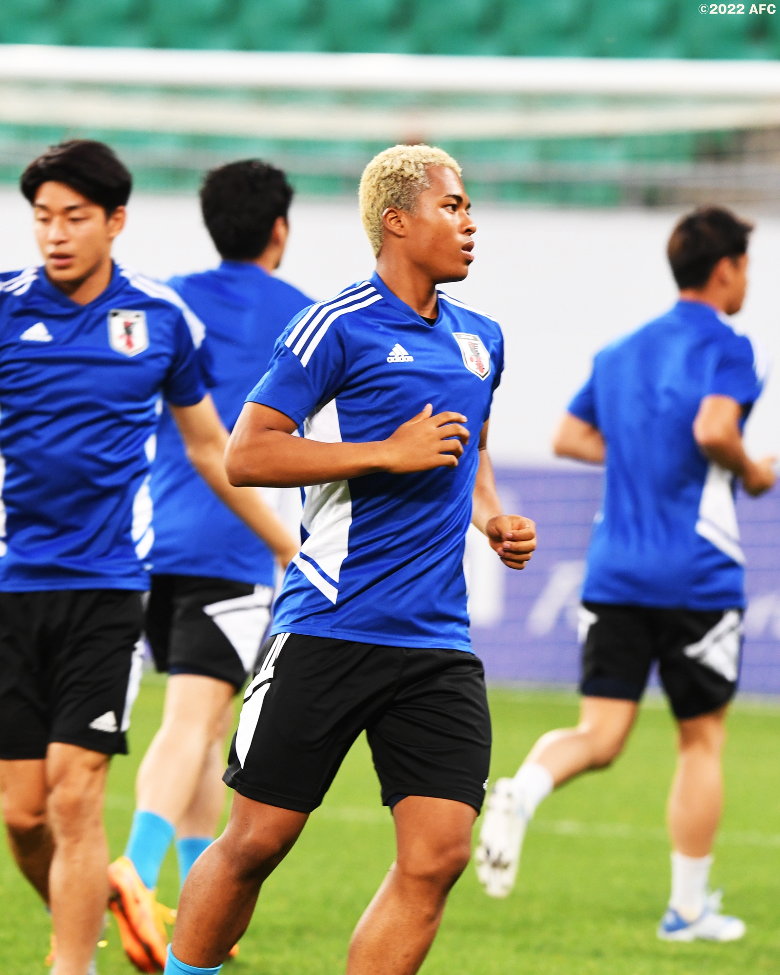 サッカー日本代表 キックオフまで あと5分 𝐋𝐞𝐭 𝐬 𝐆𝐨 Afc U23 アジアカップ ウズベキスタン22 25 00ko Lt 日本時間 Gt ウズベキスタン代表 Dazn T Co Ovltqehxtm Afcu23 Jfa Daihyo サッカー日本