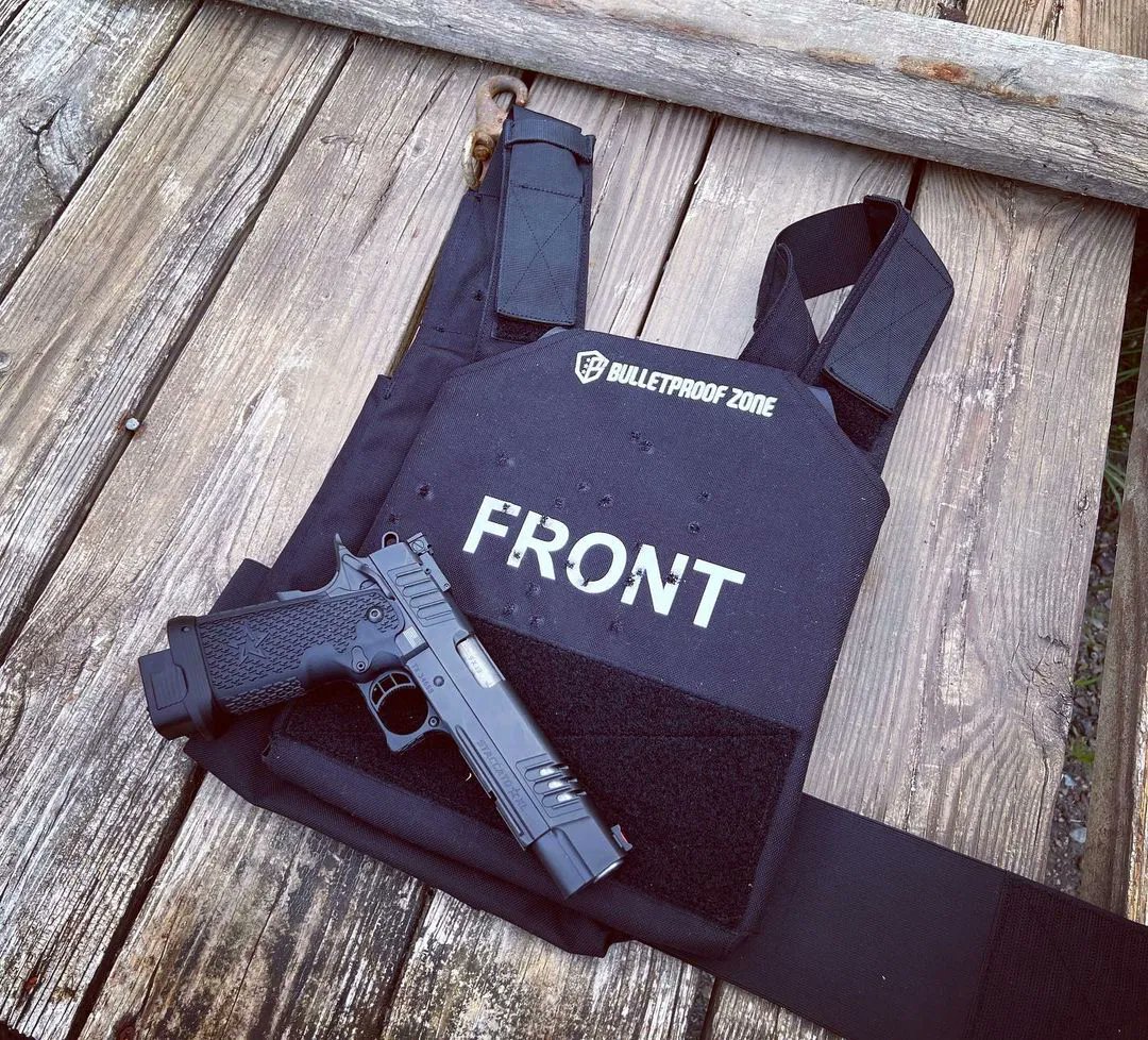 BulletproofZone's tweet photo. Repost from GoldenWebb
"Bulletproof Zone ProtectVest Torture Test is live! https://t.co/6oKwldv662 #bulletproof #bulletproofzone #cod #warzone"
Check out the full torture test here: https://t.co/6oKwldv662 https://t.co/OCgG3TixP5