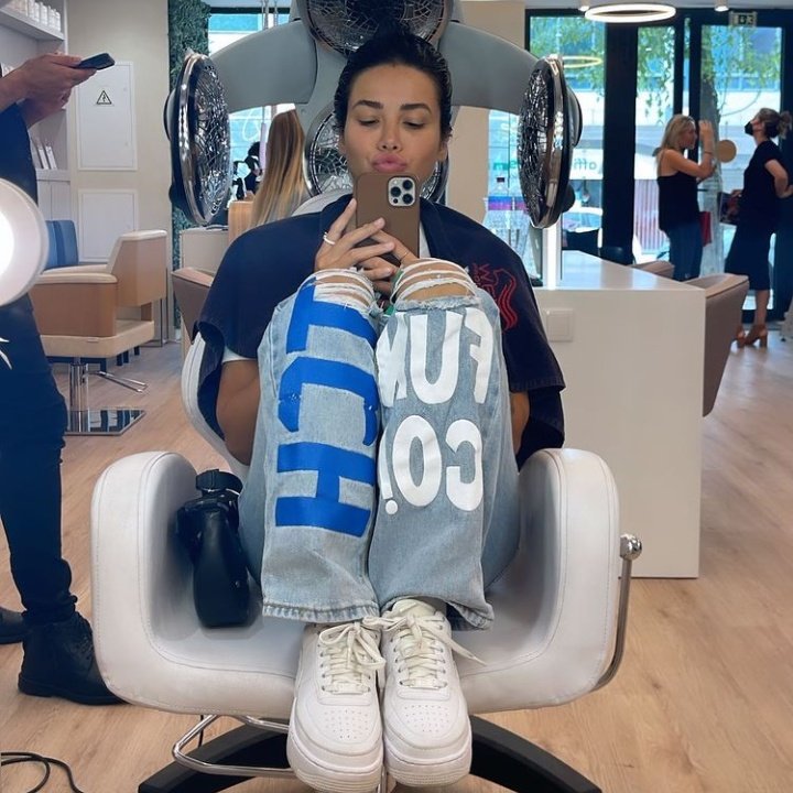 favxbru's tweet photo. tópico sensível: bruna gomes tirando ft no espelho!! 🫶🏻 https://t.co/O5ApNV3xv7