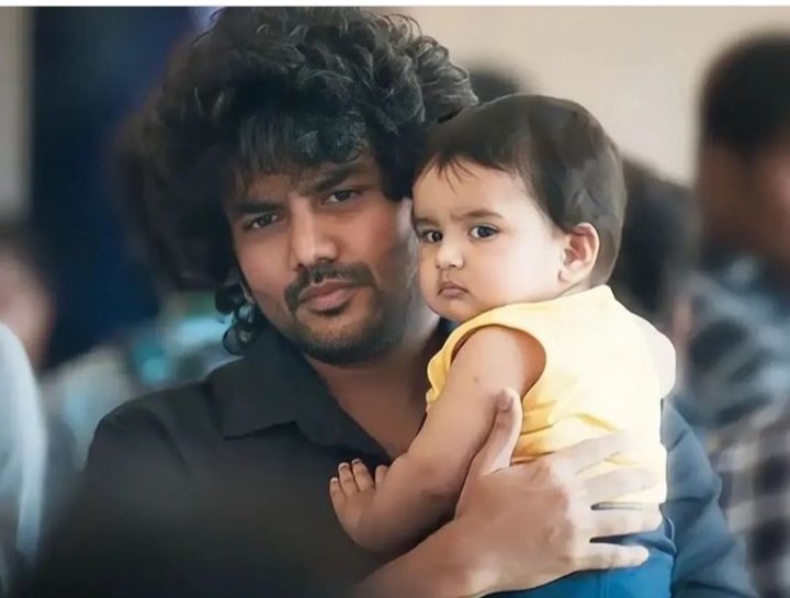 kavin_vibes's tweet photo. This Father's day gets more special coz #Dada 's first single gonna out 🥺
#Kavin
@Kavin_m_0431 💞😎🌸 https://t.co/1951XCKj1X