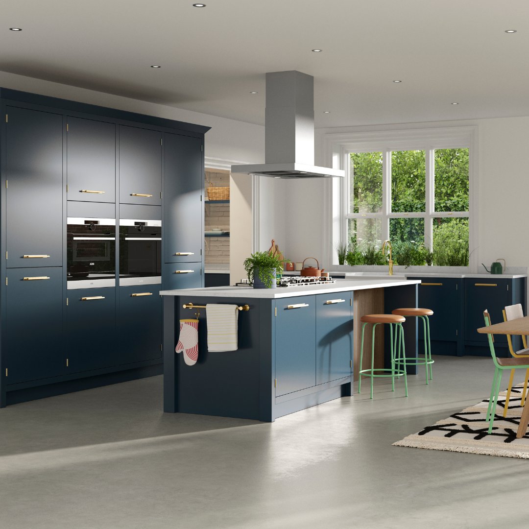 Let your personality shine.

For a premium kitchen choice, look no further than the sophisticated Soho range. Featuring slab doors and painted with a stylish matt finish, it's the perfect choice for a modern home. 

🔍 Soho in Voyage Blue

#MyMagnetKitchen #BlueKitchen