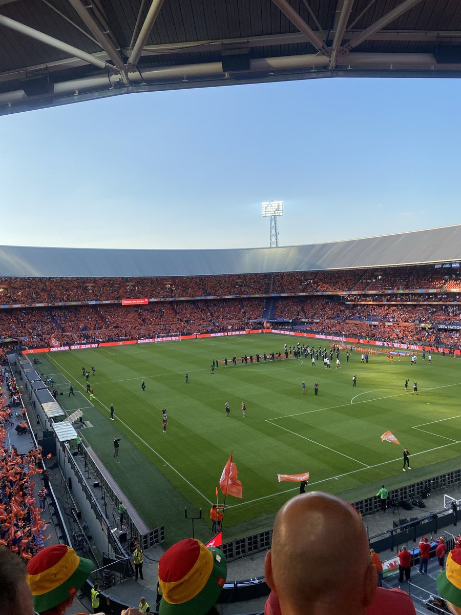 Sionthomas99's tweet photo. Holland (A) @walesawayfans @WalesAwayDays https://t.co/rO0nNq8SJA