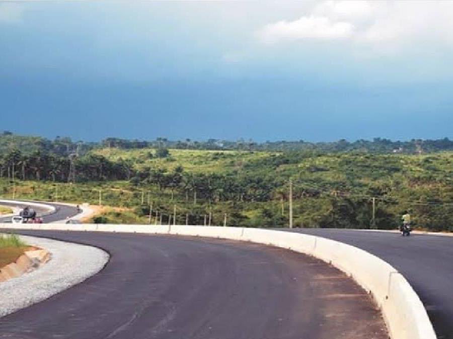 koradoll's tweet image. This is not America or London, it is a village called Etinan in Akwa ibom state, Nigeria 🥵