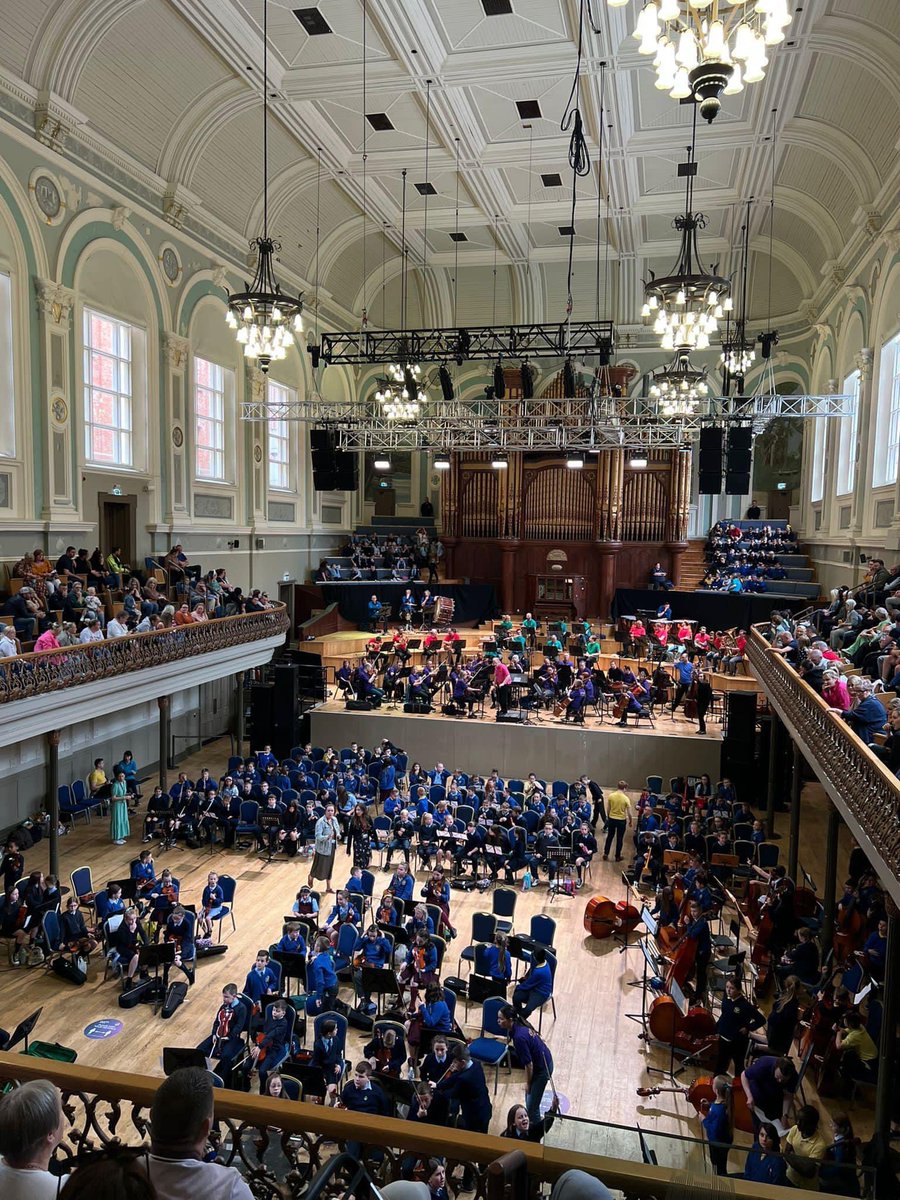 jackieredpath's tweet photo. Catch #Crescendo @ulsterhall 2night @UTVNews @ShankillZone @CNPartnership @UlsterOrchestra @QUBEngagement #Malvern #Wheatfield #GoodShepard #HolyEvangelist https://t.co/9o7uvqduG3