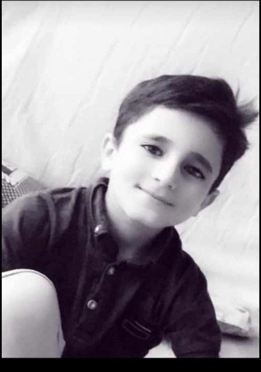 FaizaAlyas3's tweet photo. سنجار تنزف من جديد 

طفل بعمر ١٢ سنة   احد ضحايا القصف التركي اليوم في قضاء سنجار ناحية سنوني 😭😭 https://t.co/vEhmC1BHUg