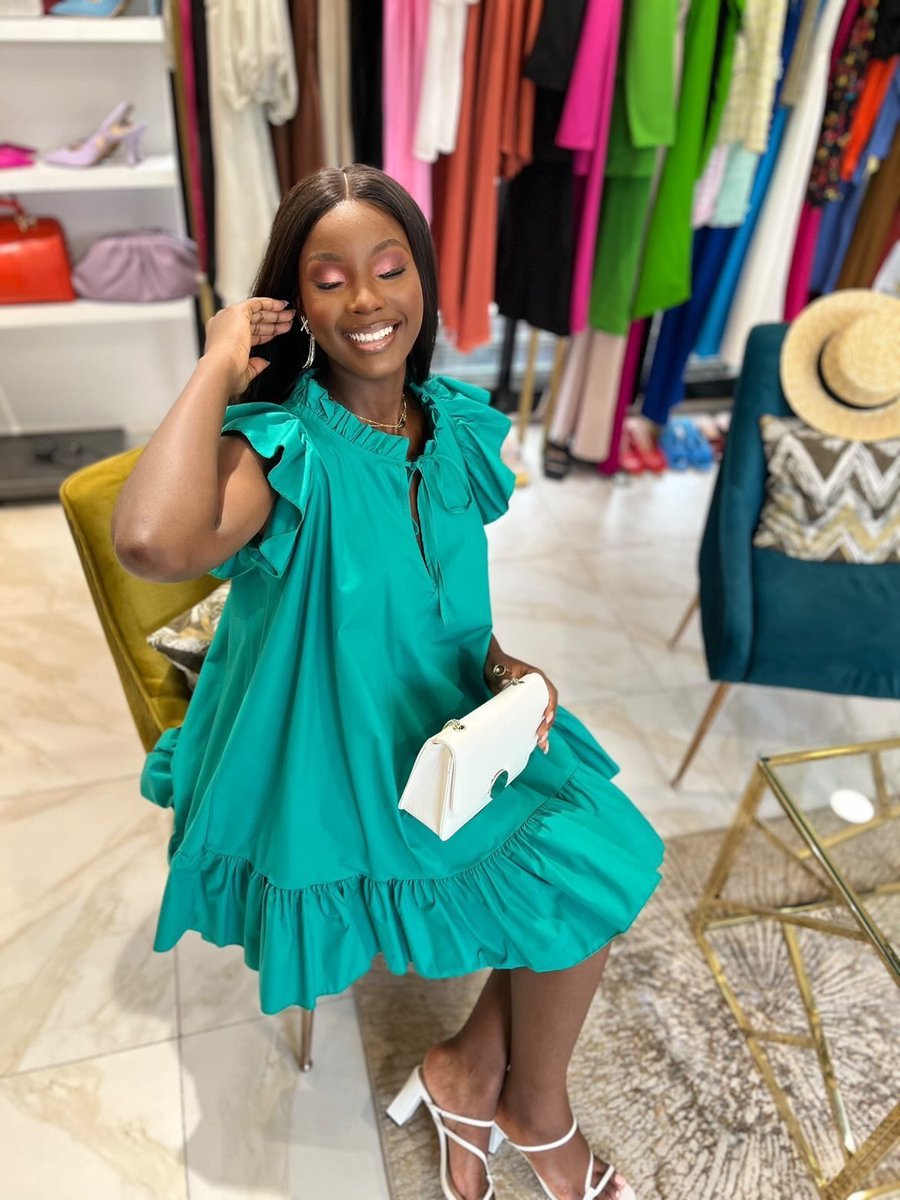 eles_store's tweet photo. 🛍NEW COLLECTION 🛍
 C’est la fête aux couleurs pétillantes chez Elès . Pour ne rien louper rendez-vous à la boutique située à MINI PRIX Bastos au carrefour du FAMOUS. Pour plus d’informations contactez nous au 658689085 https://t.co/YLBwb0JXHI