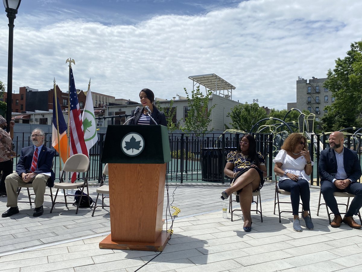 CMPiSanchez's tweet photo. Morton Playground is officially open! Yesterday I joined @bronxbp @NYCParks for the opening of a new playground for our kids. I can’t tell you how exciting it is that our children have more park space in the district. I know i'll be coming here a lot more! Stay tuned😂 https://t.co/bHB9AfbKCO