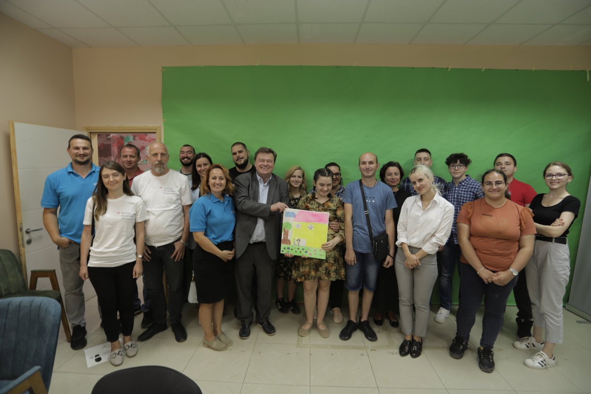 NGODomovik's tweet photo. Today we had a pleasure to host @AustriainKosovo  
Ambassador Mr. Christoph Weidinger, Head of @ADCinKosovo Mrs Sandra Horina and Head of Administration and controlling @Gresaabrashi. They had a fruitful discussion with participants of #ponder #podium and #upshift. https://t.co/GDNVFz7Aga