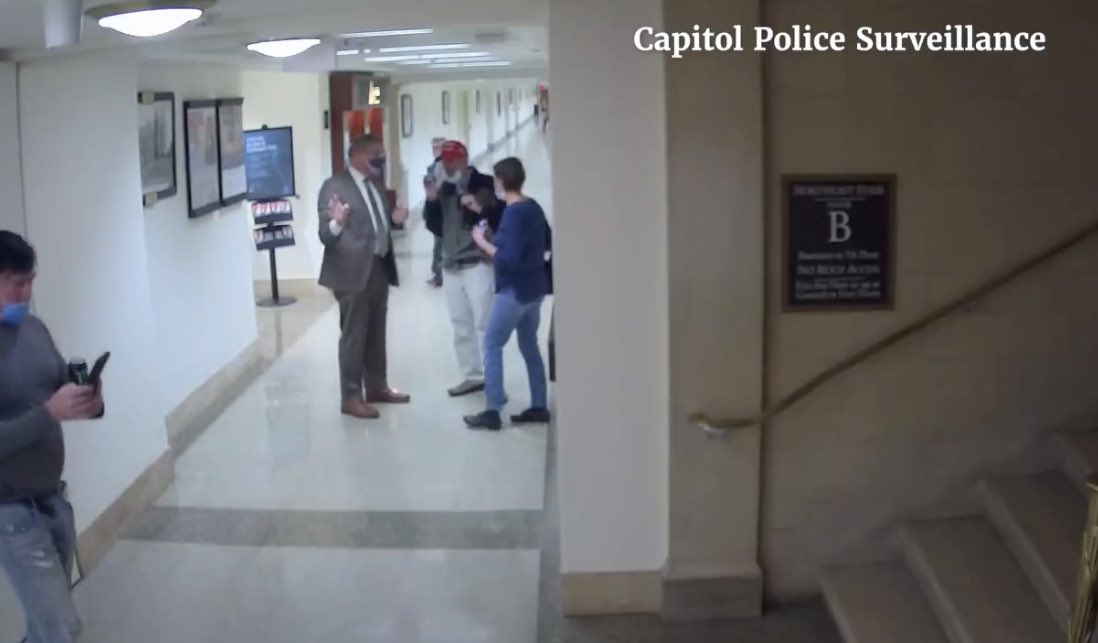 AOC's tweet photo. Rep. Loudermilk released this statement yesterday: “I never gave a tour of the Capitol on Jan 5, 2021.”

This morning, this footage was released. Dated January 5th, 2021. https://t.co/e4NIApUEtV
