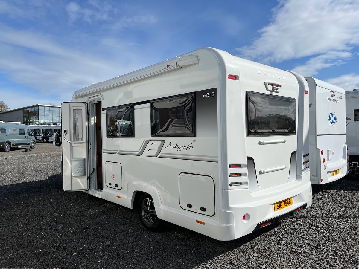 patrickpost's tweet photo. I bought a #campervan #motorhome! In case you missed it, I just posted the entire vlog on my #YouTube Channel - click here: https://t.co/khFOV9SMXO  

Enjoy the video! 
#planetpatrick https://t.co/W4A73YoGFE