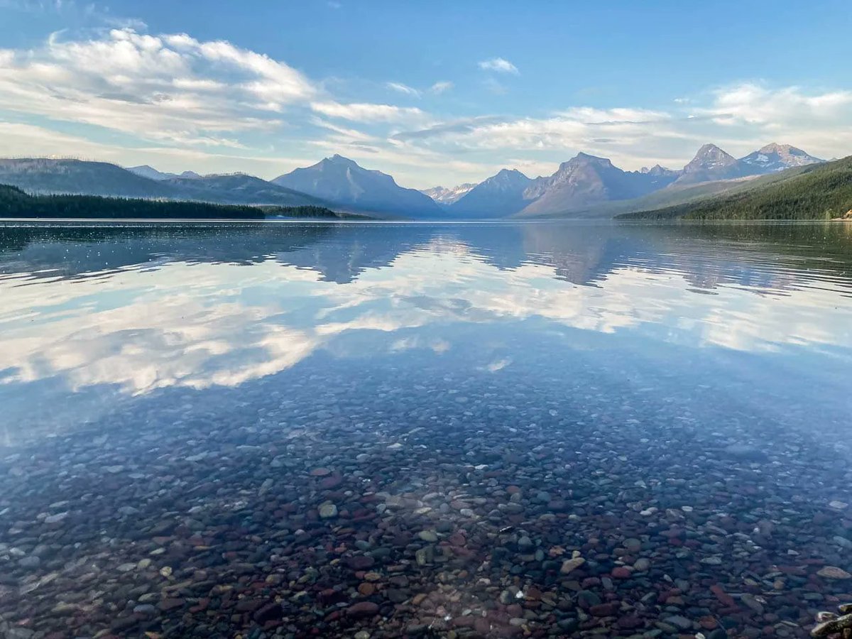 ParksExperience's tweet photo. 8 Picture-Perfect Lakes in Glacier National Park https://t.co/cHffKUVH5B #GlacierNationalPark #nationalparks #ParkExperiences #GoingtoTheSunRoad #GTTSR https://t.co/daKKUt1kAe