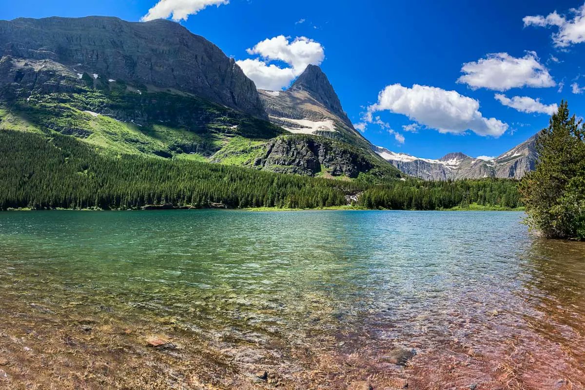 ParksExperience's tweet photo. 8 Picture-Perfect Lakes in Glacier National Park https://t.co/cHffKUVH5B #GlacierNationalPark #nationalparks #ParkExperiences #GoingtoTheSunRoad #GTTSR https://t.co/daKKUt1kAe