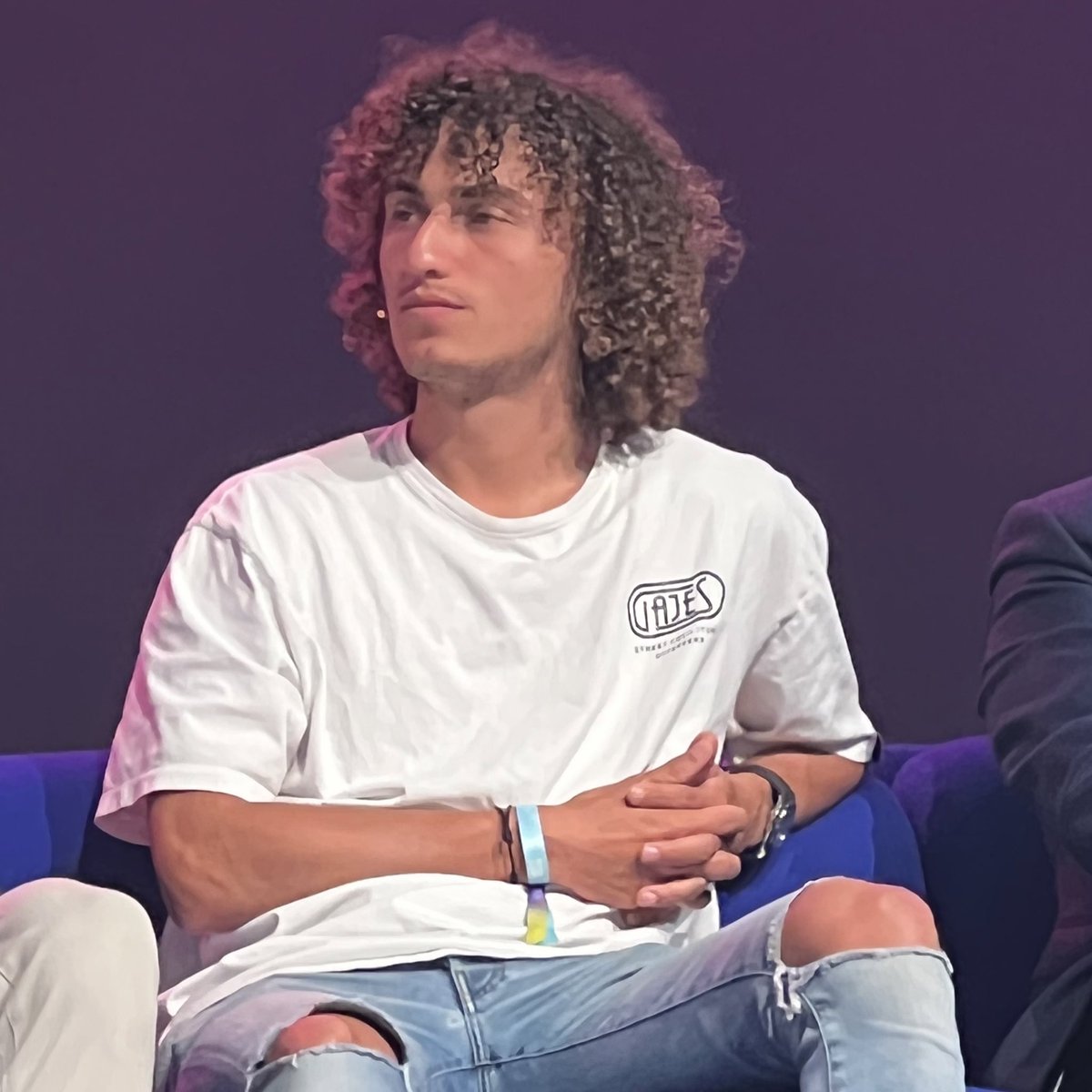 MariMoon_nft's tweet photo. “Digital Influencers are the next big thing” - Jordi Van Der Bussche / @Kwebbelkop  

#MetAms 2022 https://t.co/wp8duCLIUl