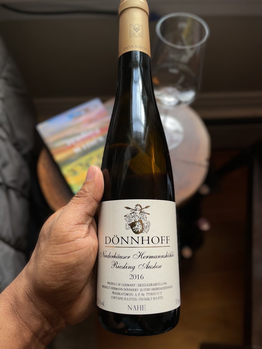 RLeonard2's tweet photo. @WineFolly These 🤤😋 https://t.co/rLLE6WDGXm