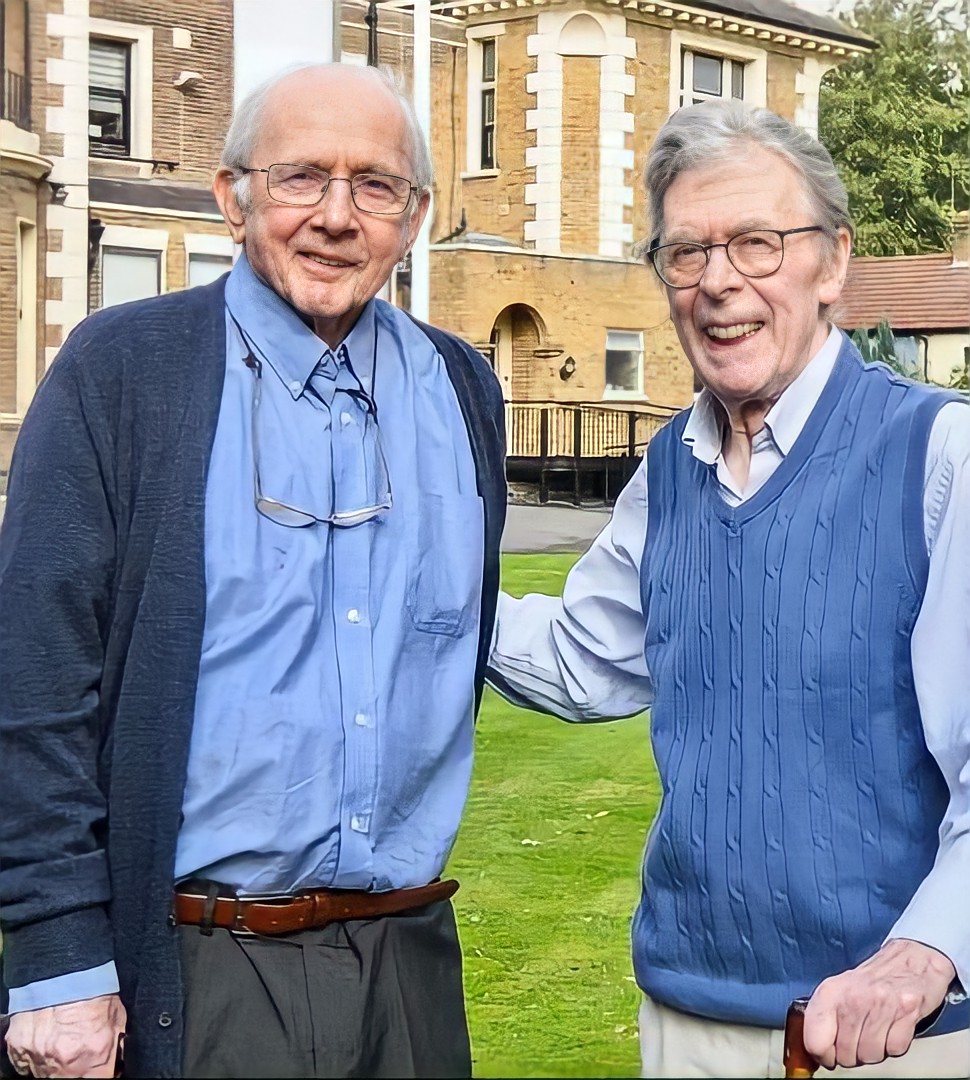 Classicbritcom's tweet photo. Richard O'Sullivan and Mike Yarwood at Brinsworth House where they are residents. Brinsworth House is a residential and nursing retirement home for theatre and entertainment professionals in Staines Road, Twickenham, west London, England 🎭 https://t.co/MG1uBQXM5k