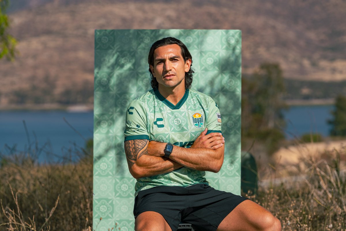 SanDiegoLoyal's tweet photo. Your city. Your club. Your team. 

Learn more about us this Sun, June 19 for our next home match as we celebrate #619Day at Torero Stadium and wear our Siempre Leal kits for the first time. 

TIX: https://t.co/XVXw6fSD3M

#SiempreLeal https://t.co/KEZY13ZEFV
