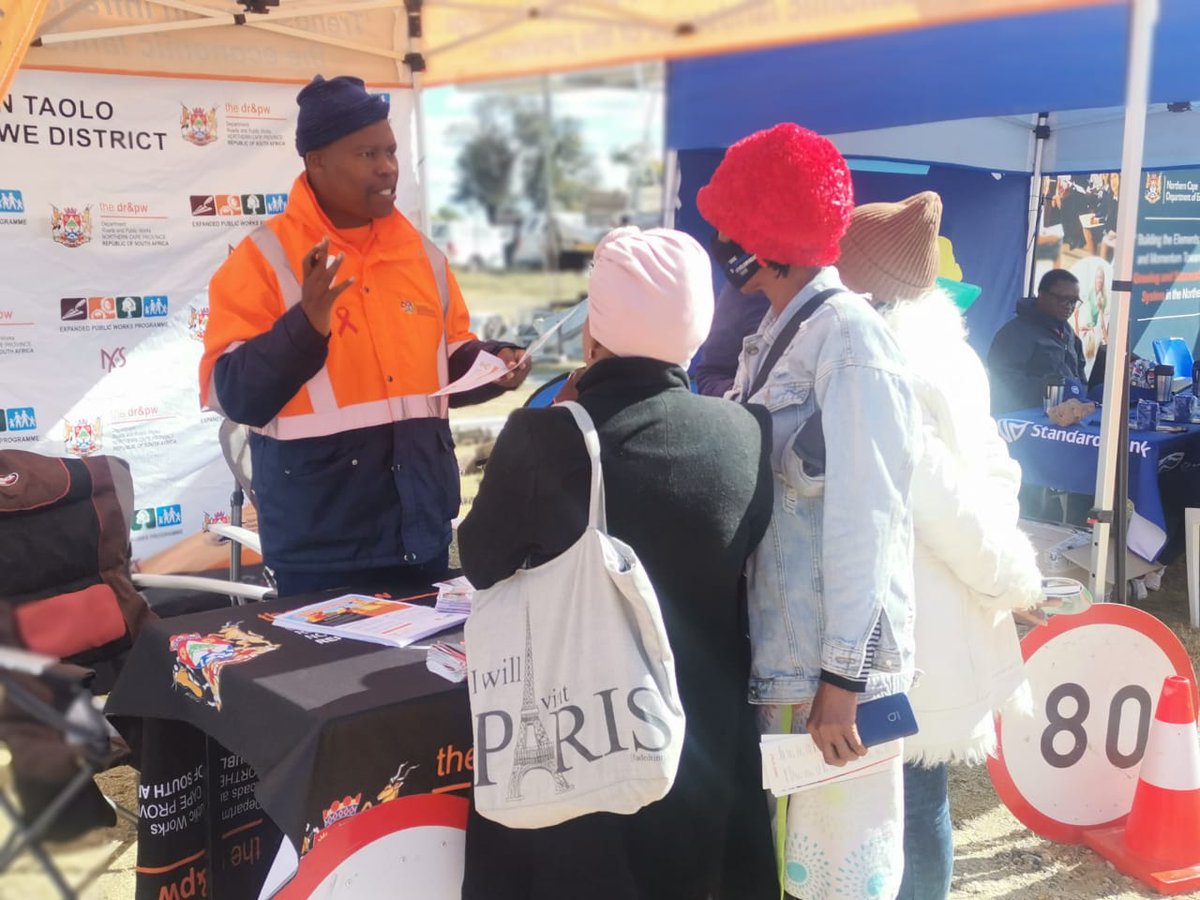 NC_drpw's tweet photo. Provincial Government afforded the opportunity to the Camden youth inJTG to obtain valuable information regarding infrastructure development and youth development initiatives.
#YouthMonth2022
#TrendsettersInInfrastructureDevelopment
#TowardsAModernGrowingAndSuccessfulProvince https://t.co/NvmzWWNUn3