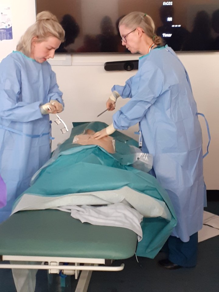 Today resuscitation officer Nicki helped teach and facilitate a successful CALs course. 100% pass rate, well done to the candidates. Thank you to the teaching faculty and events team for co-ordinating. #southteesresus #southtees