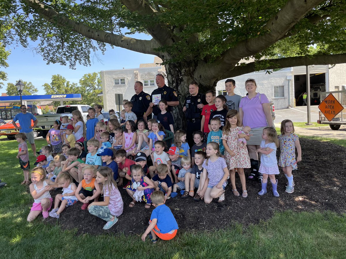 HellertownLib's tweet photo. We had the best time at 
Hellertown Police Station! 
Police Chief Robert Shupp, Officer Jeffrey Johnston and Officer Denis Connelly gave us an awesome story time and visit!
Thank you Hellertown Police Department for being 
amazing and welcoming the HAL families!! You rock!! https://t.co/AfO7uW9V8Z
